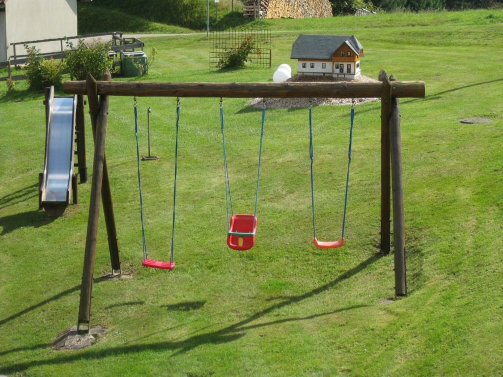 Dachsberg im SchwarzwaldHaus Am Kreuzbuehlアパートメント エクステリア 写真