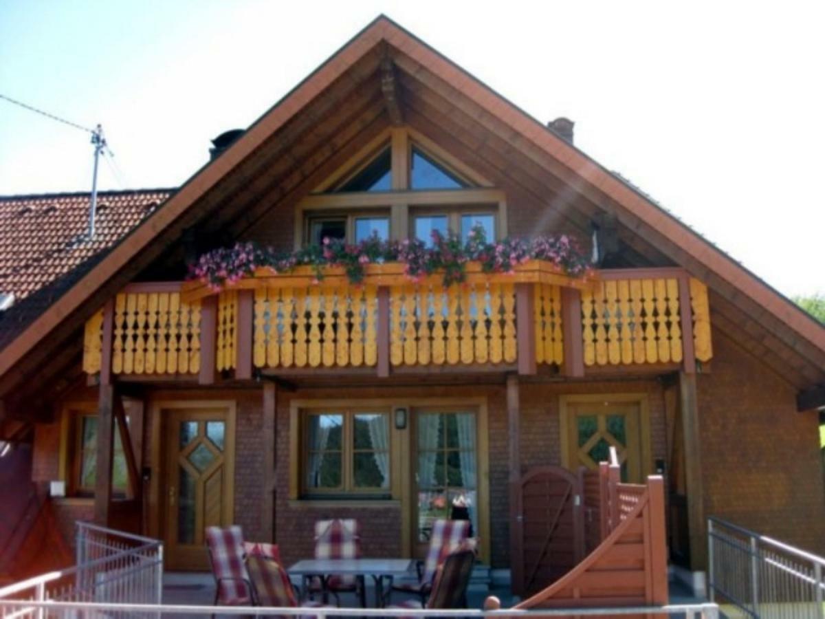 Dachsberg im SchwarzwaldHaus Am Kreuzbuehlアパートメント エクステリア 写真